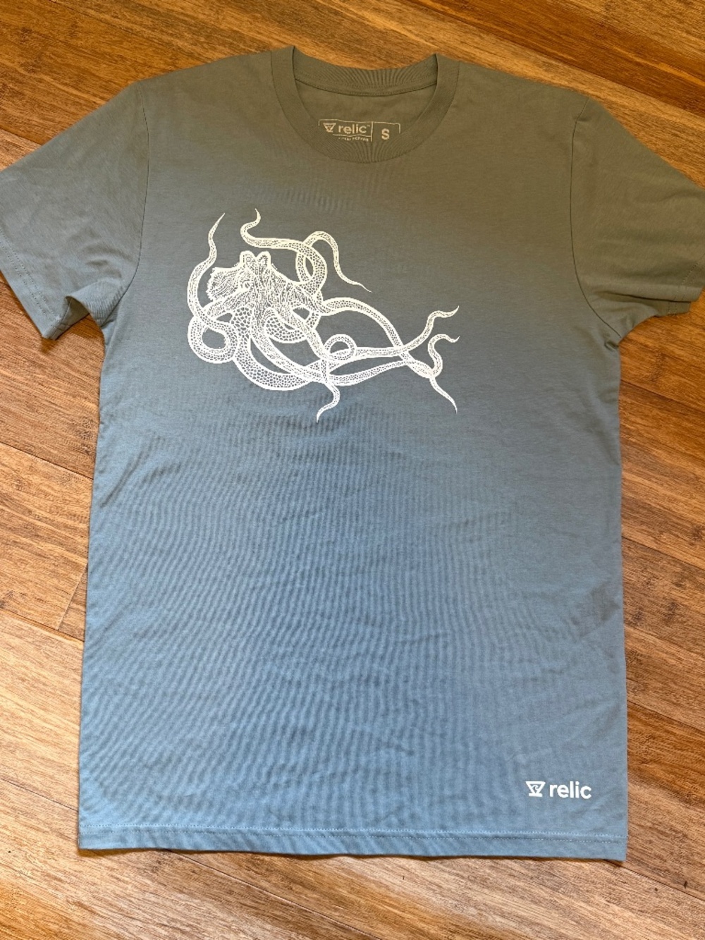 Relic Octopus T-shirt, Size Small